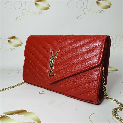 red clutch ysl